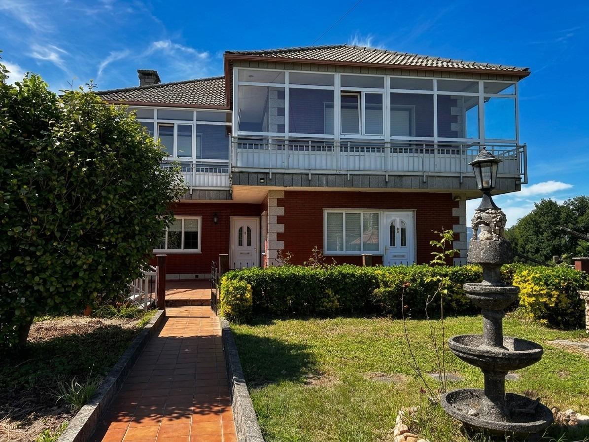 House for Sale in Moraña