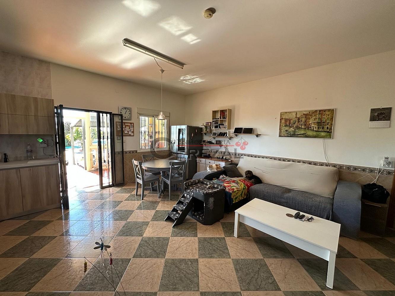 Chalet for Sale in Almayate