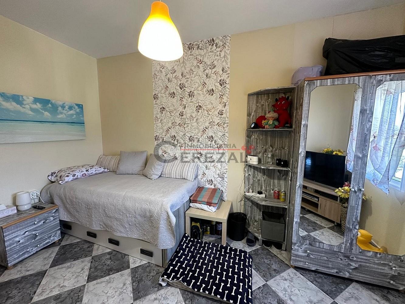 Chalet for Sale in Almayate