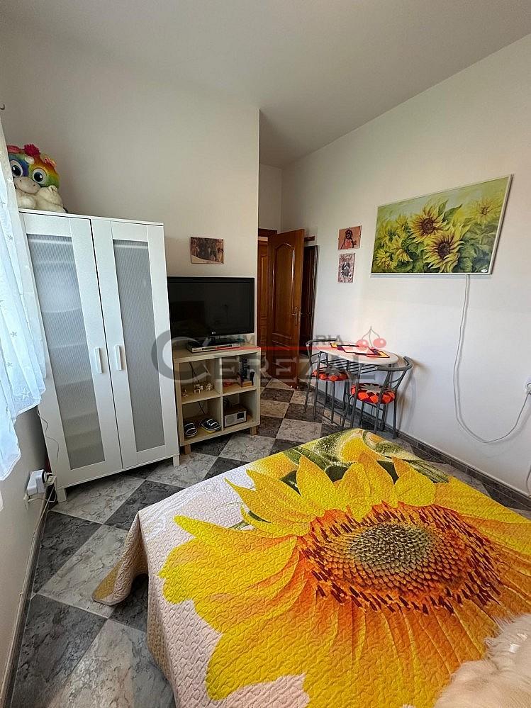 Chalet for Sale in Almayate