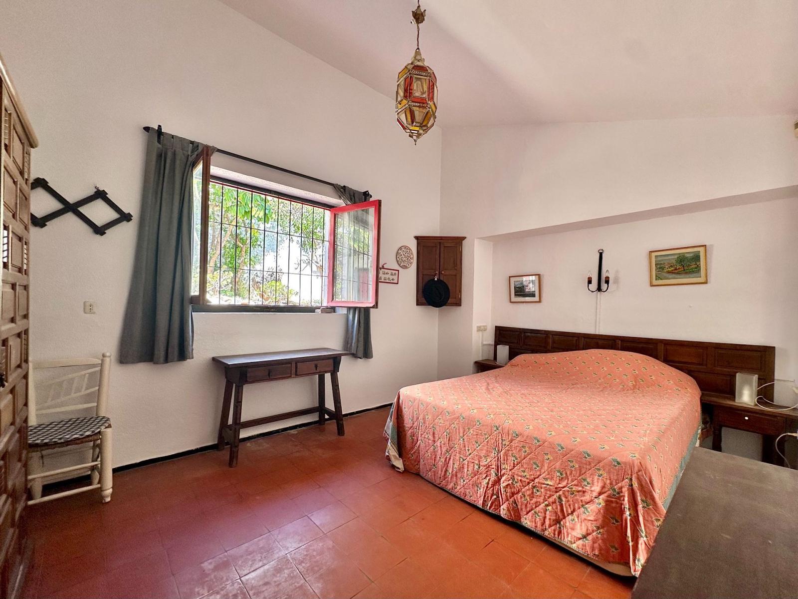 Chalet for Sale in Almuñécar