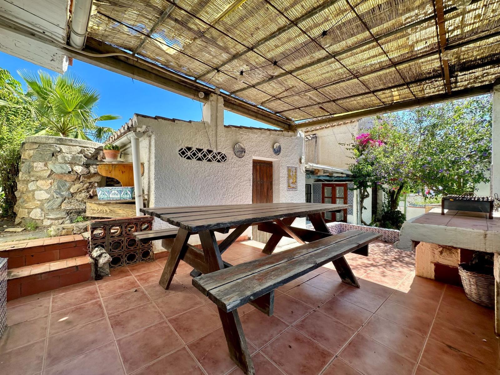 Chalet for Sale in Almuñécar