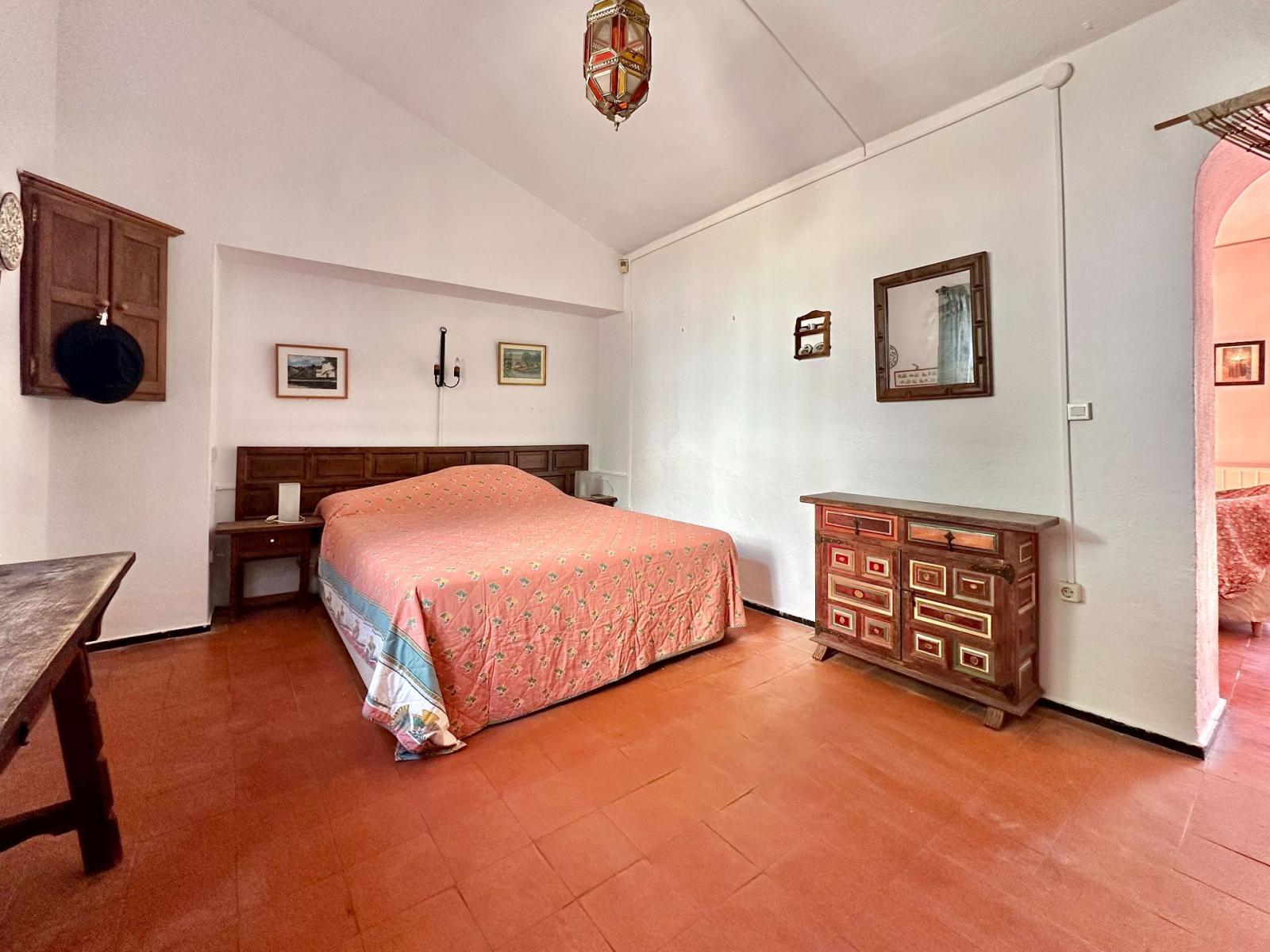 Chalet for Sale in Almuñécar