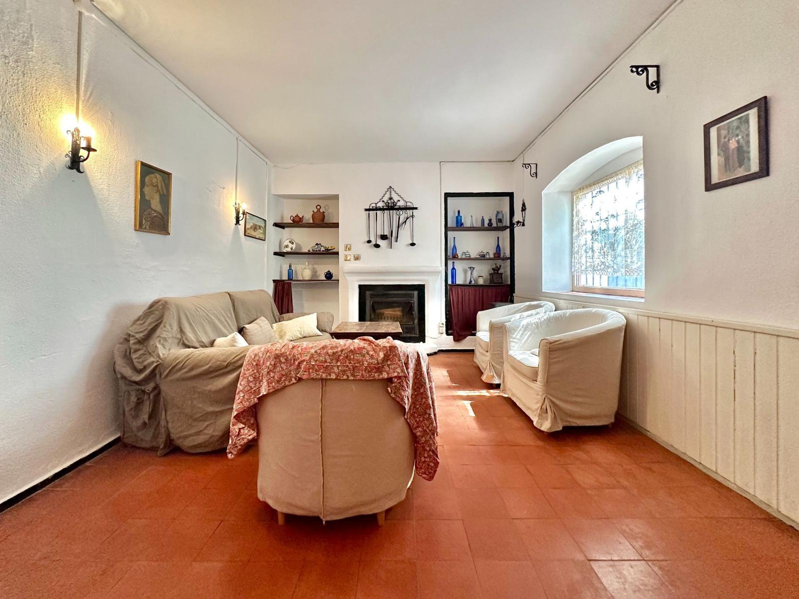 Chalet for Sale in Almuñécar