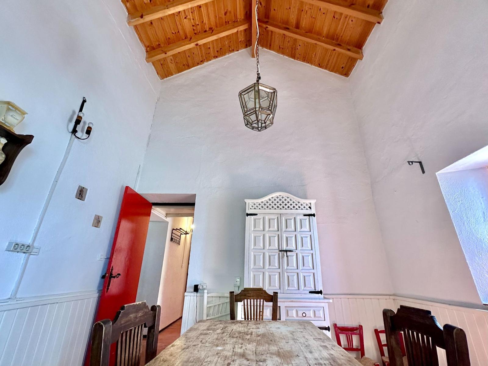 Chalet for Sale in Almuñécar