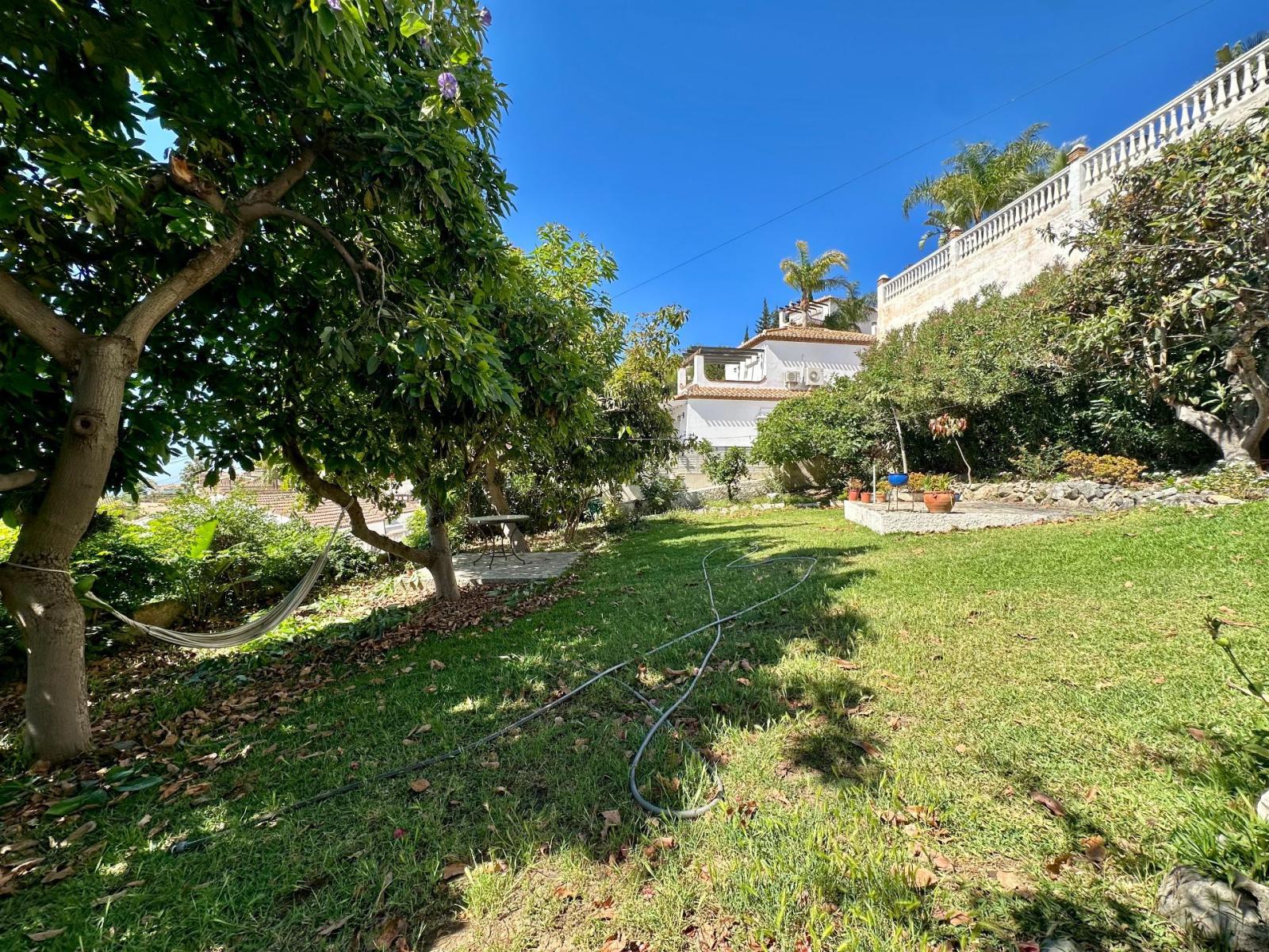 Chalet for Sale in Almuñécar