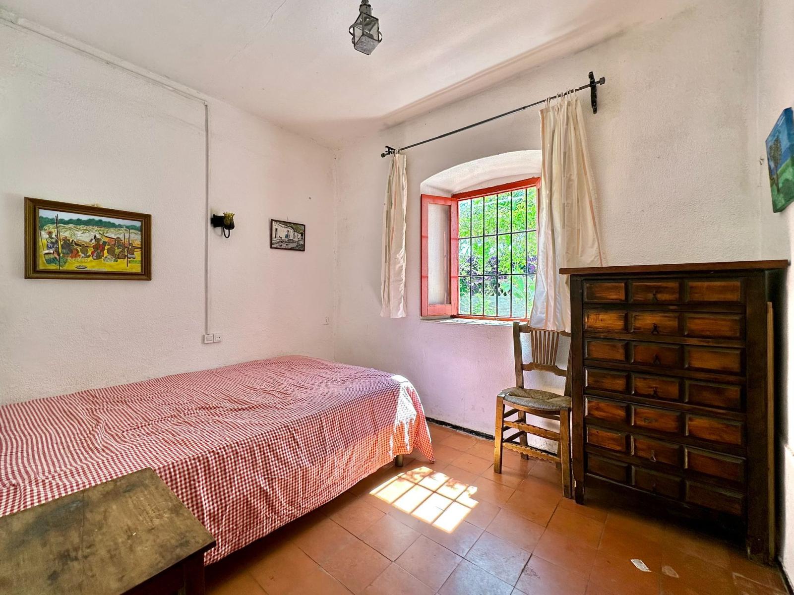 Chalet for Sale in Almuñécar