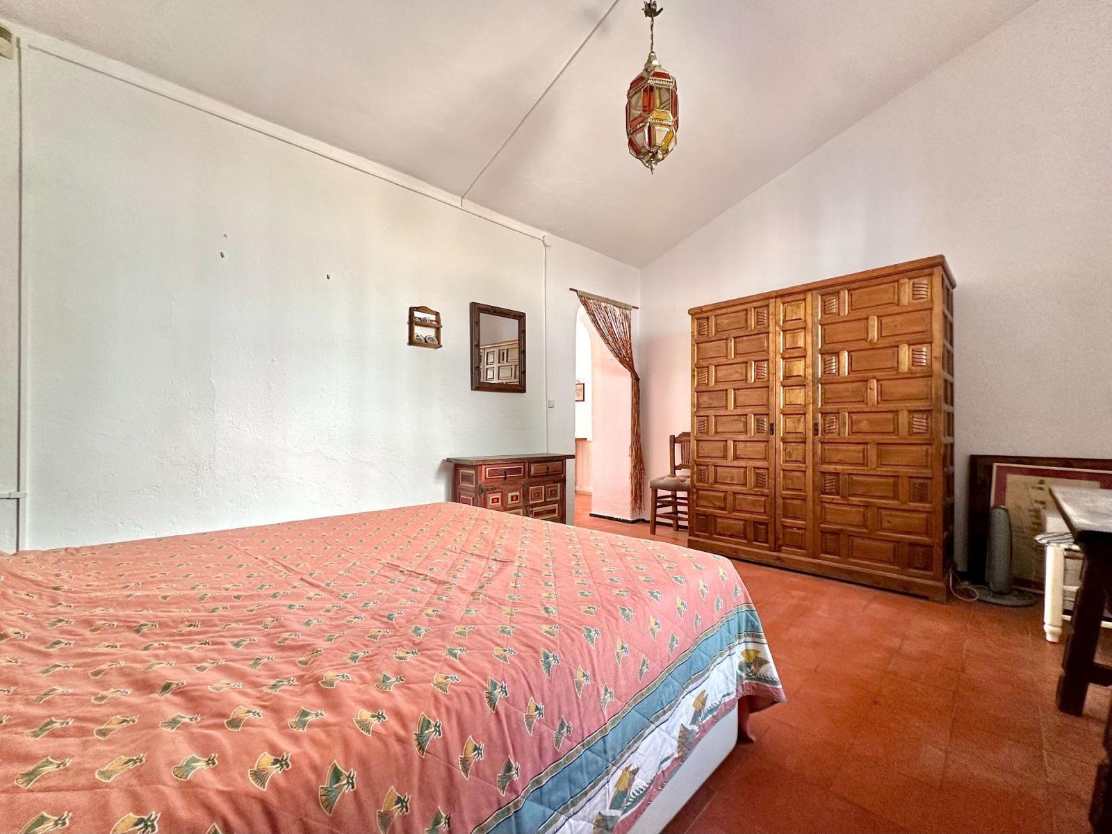 Chalet for Sale in Almuñécar