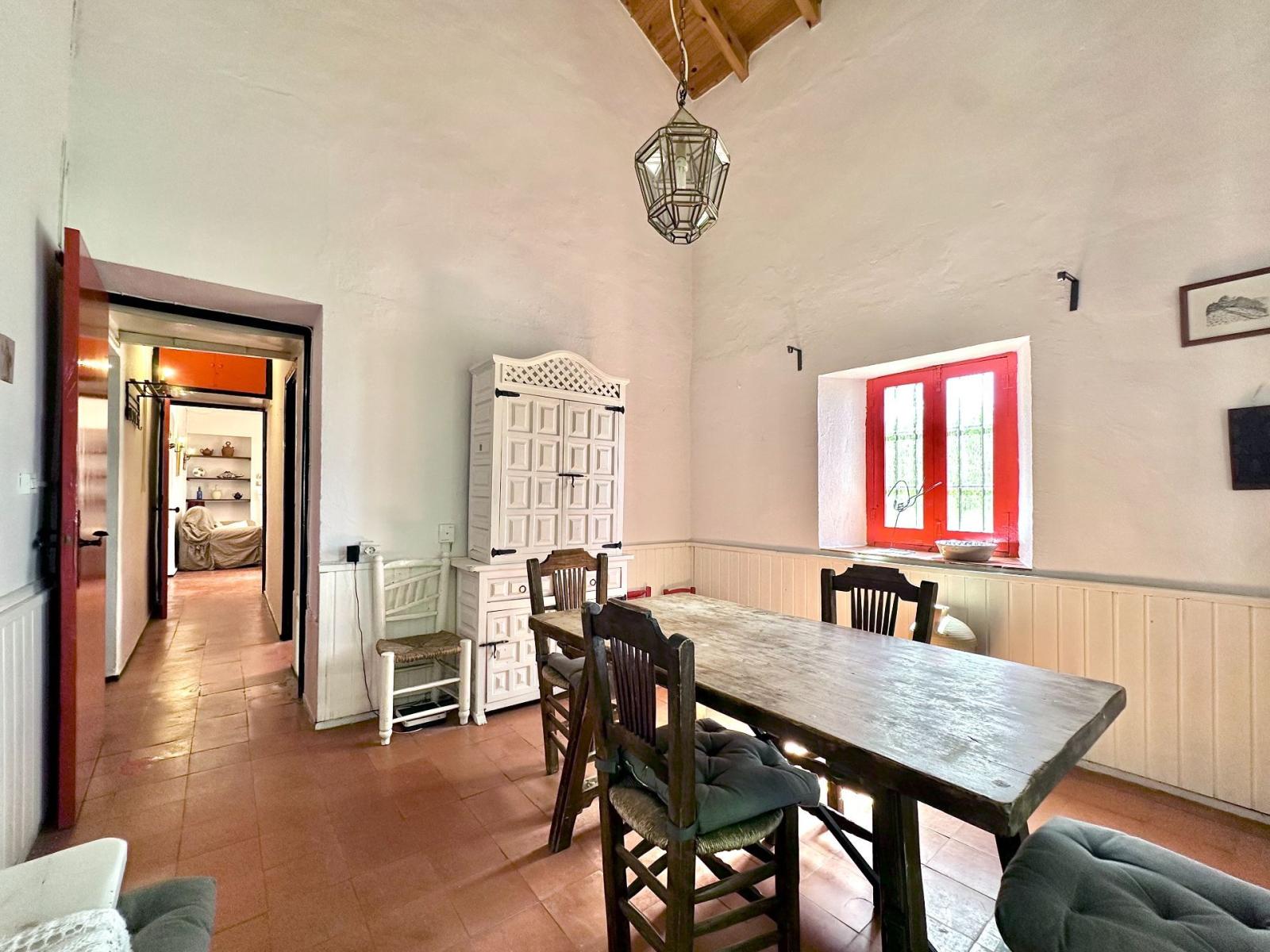 Chalet for Sale in Almuñécar
