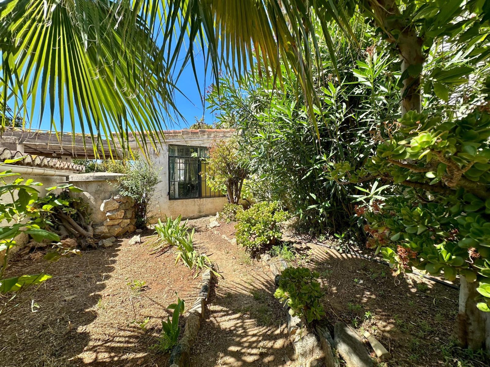 Chalet for Sale in Almuñécar