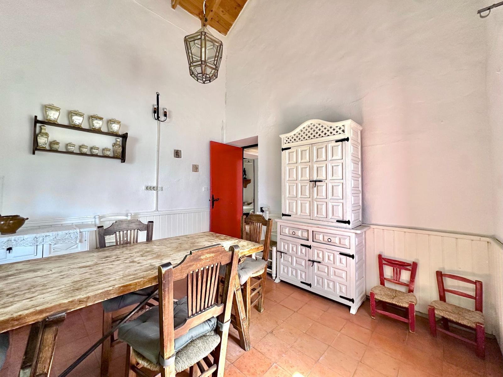 Chalet for Sale in Almuñécar