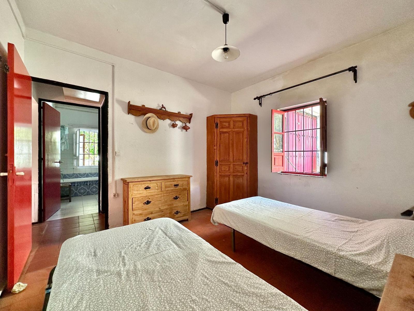 Chalet for Sale in Almuñécar