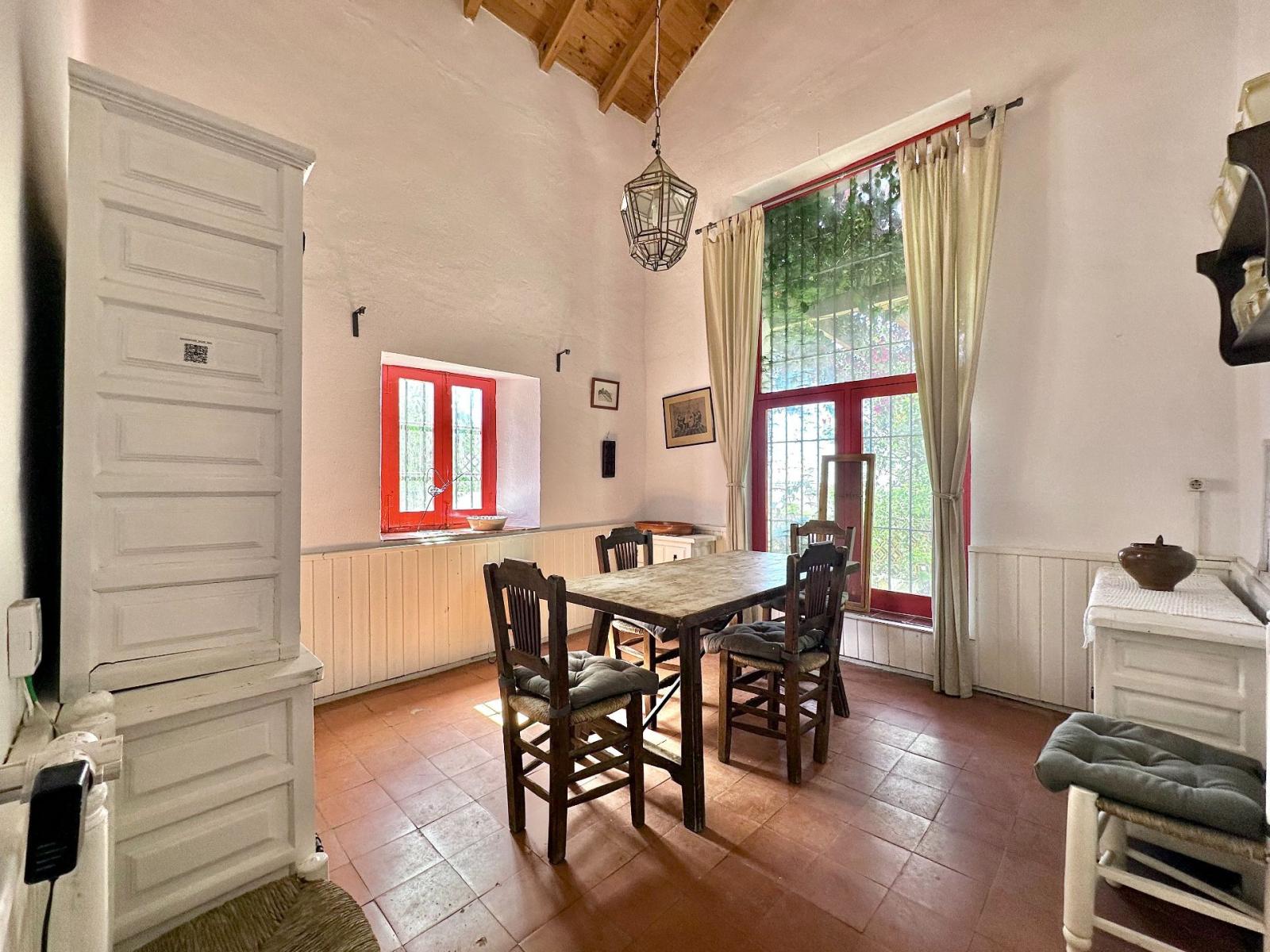 Chalet for Sale in Almuñécar