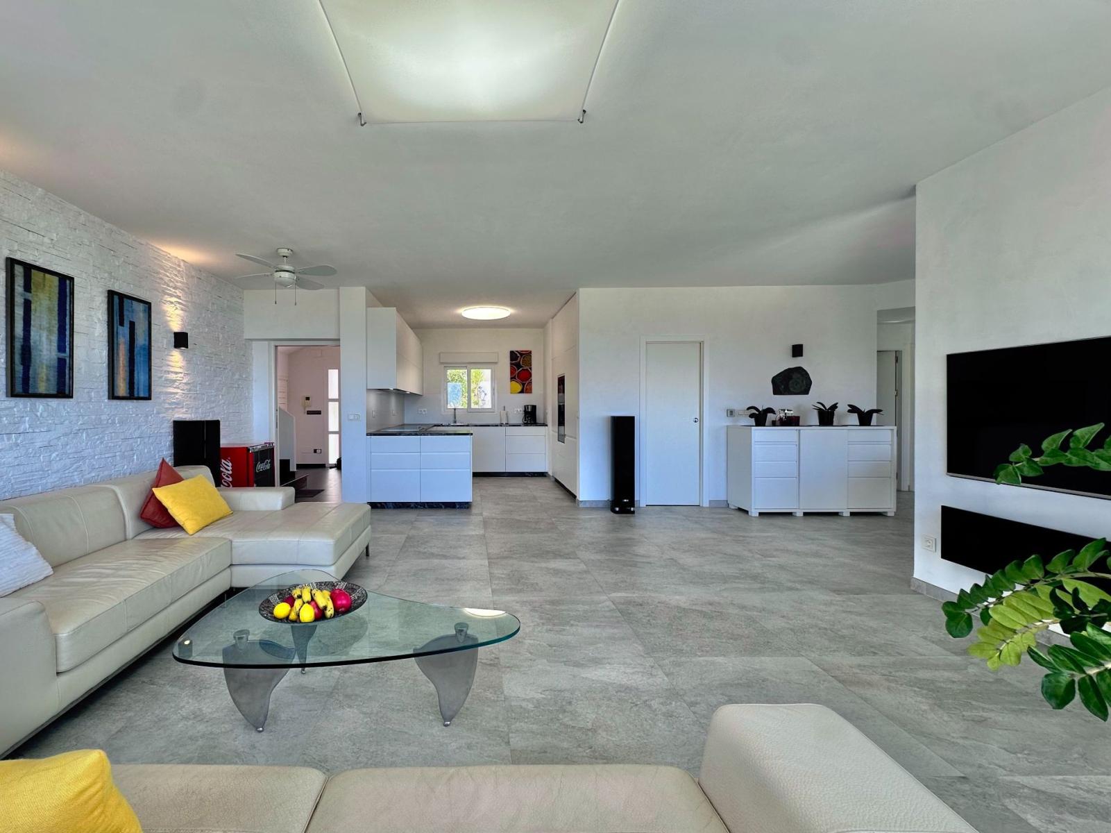 Villa for Sale in Salobreña