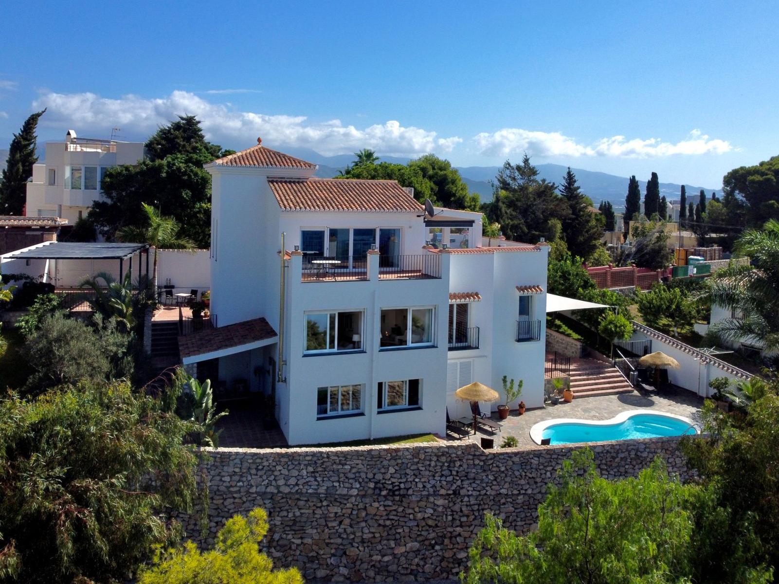 Villa for Sale in Salobreña