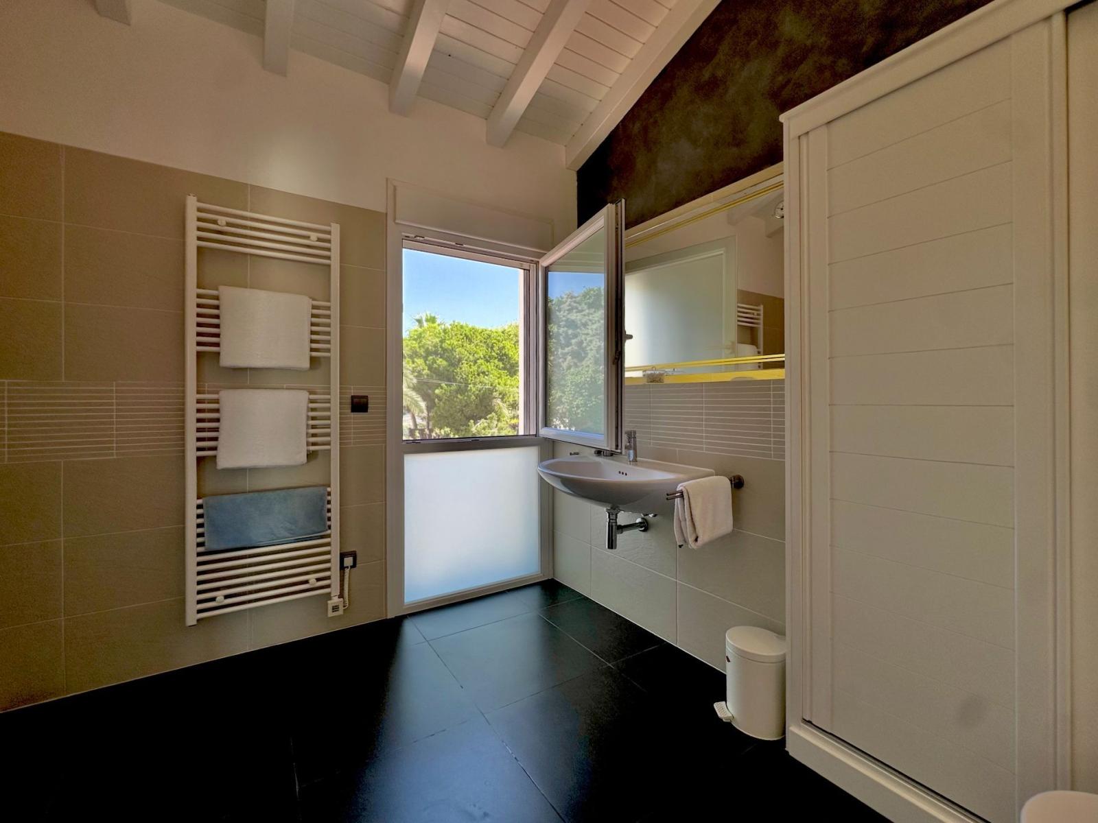 Villa for Sale in Salobreña