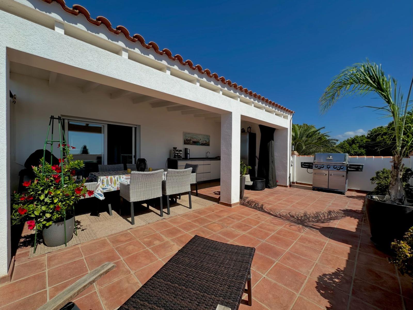 Villa for Sale in Salobreña