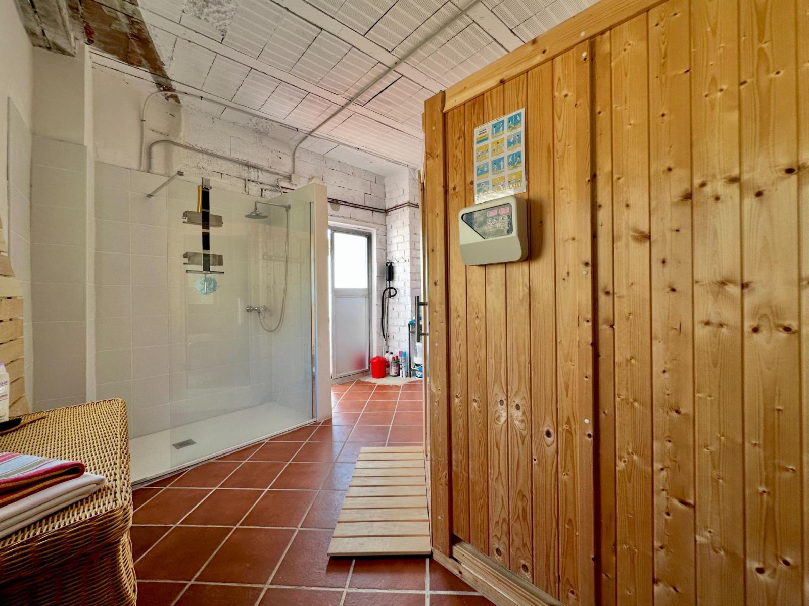 Chalet for Sale in Almuñécar