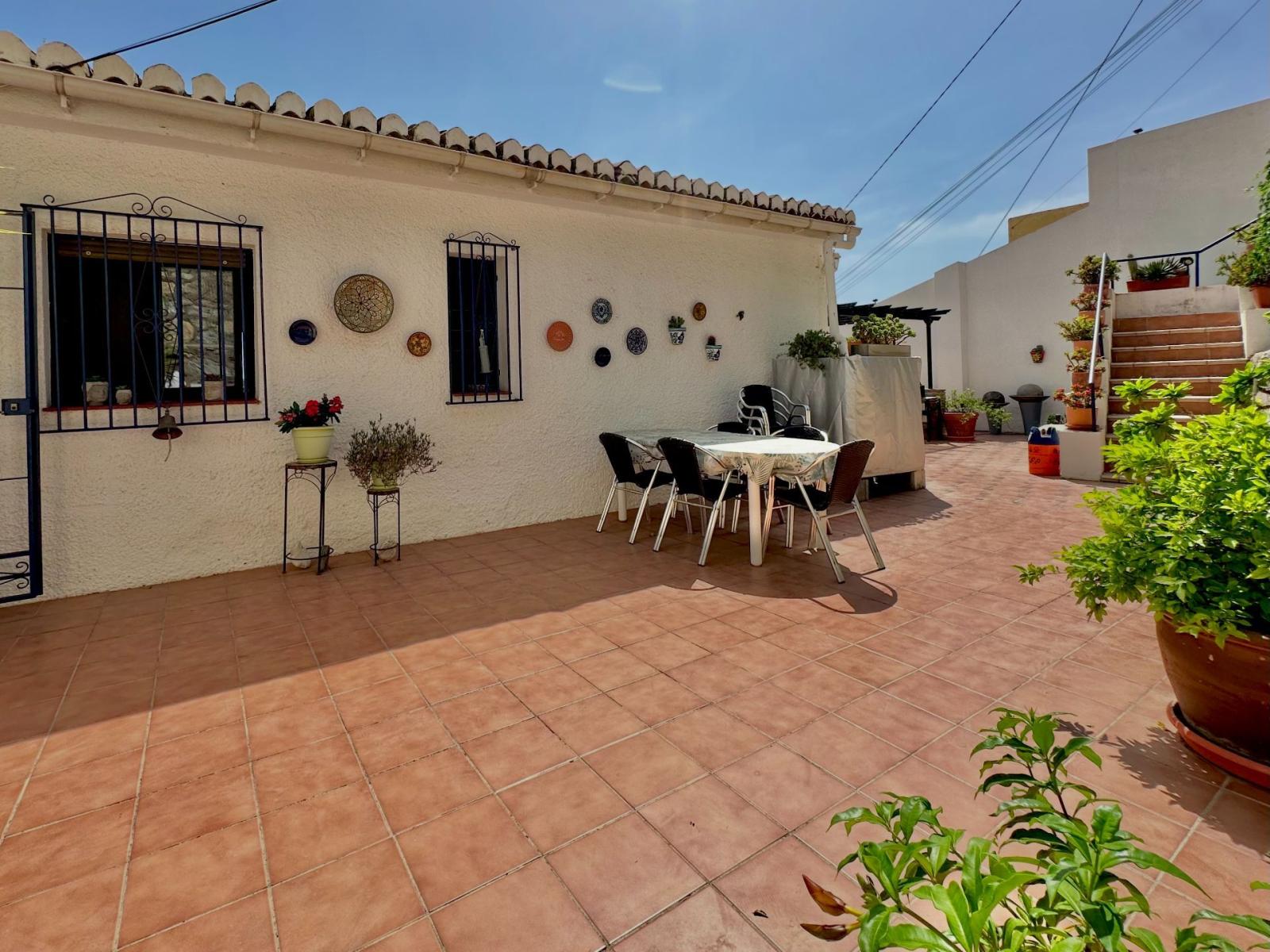 Chalet for Sale in Almuñécar