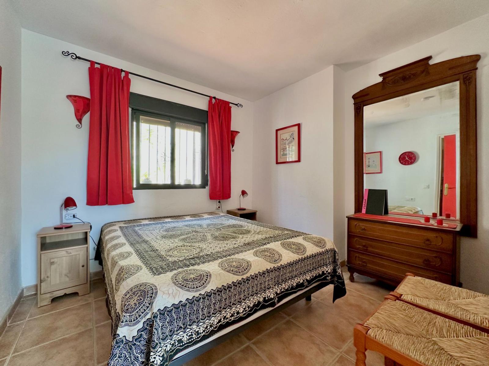 Chalet for Sale in Almuñécar