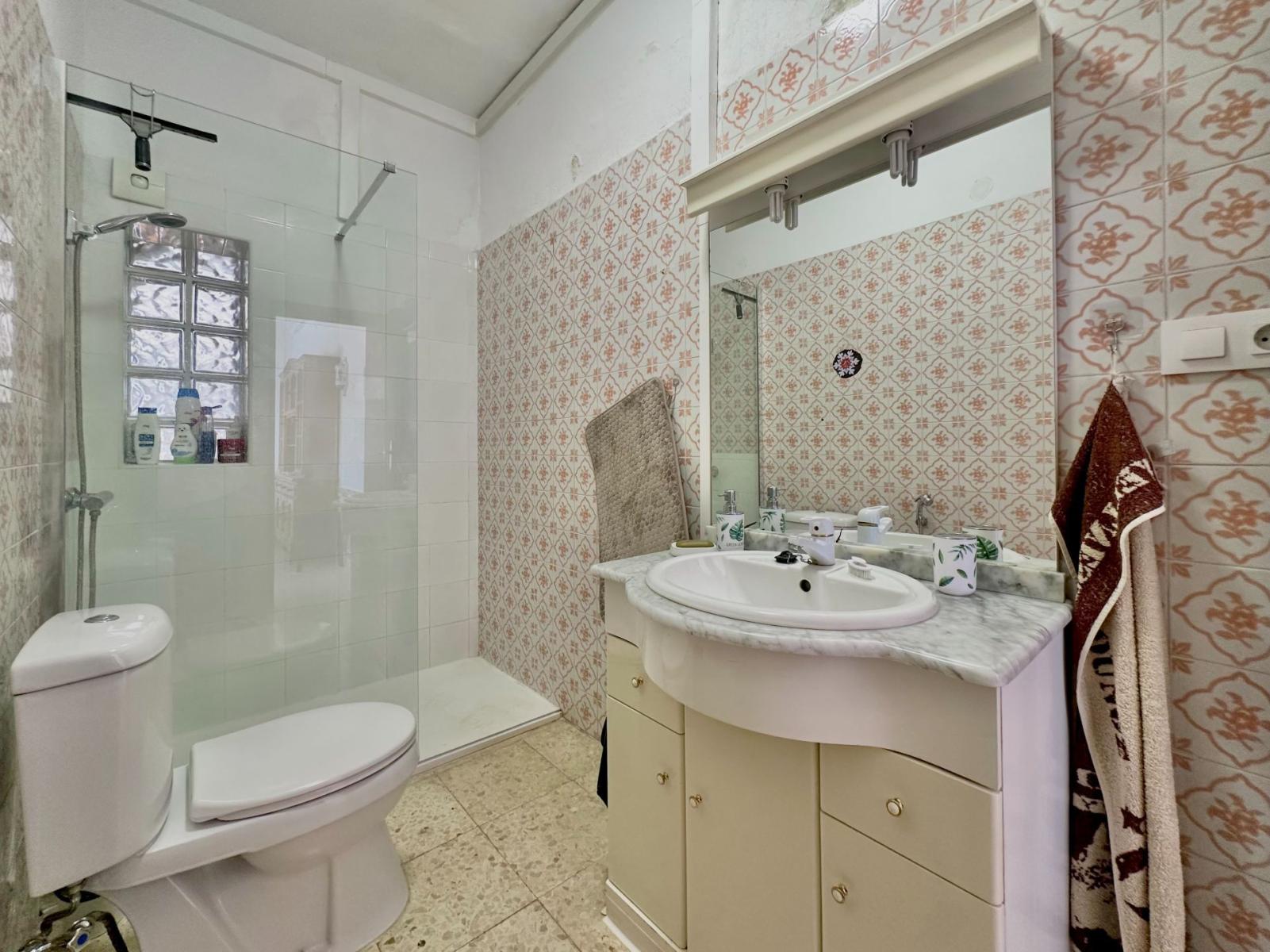 Chalet for Sale in Almuñécar