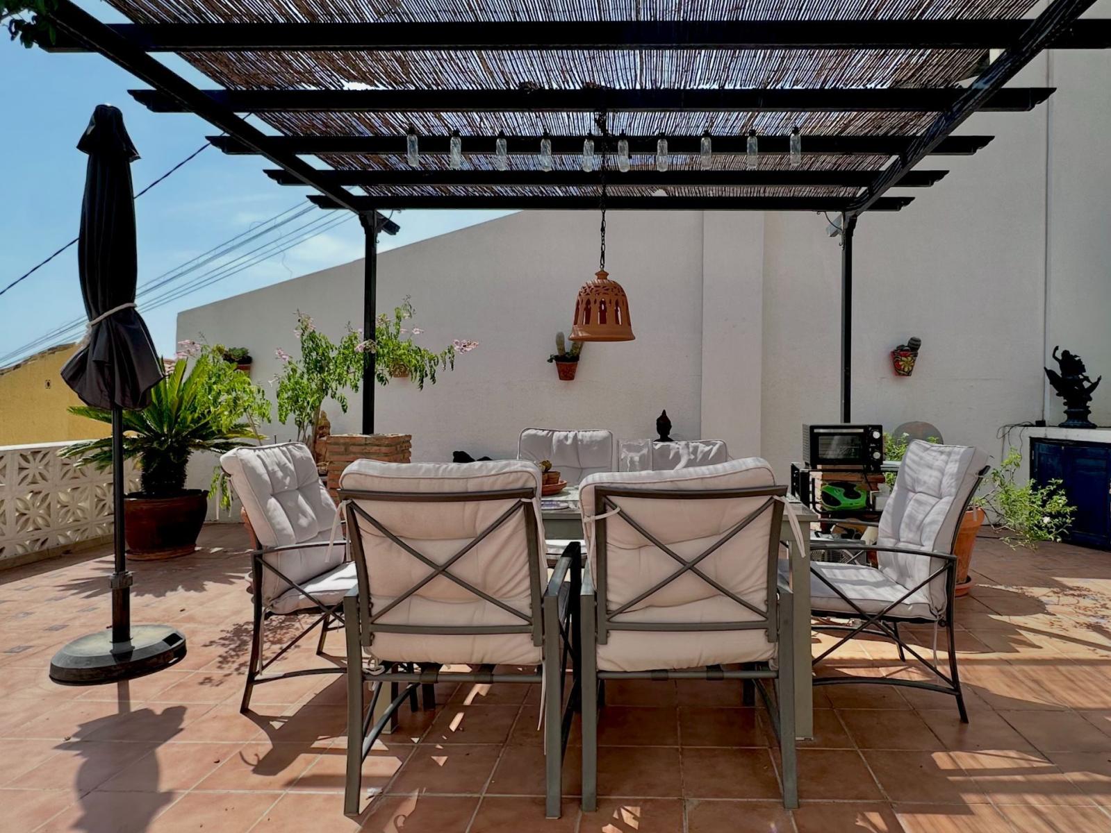 Chalet for Sale in Almuñécar
