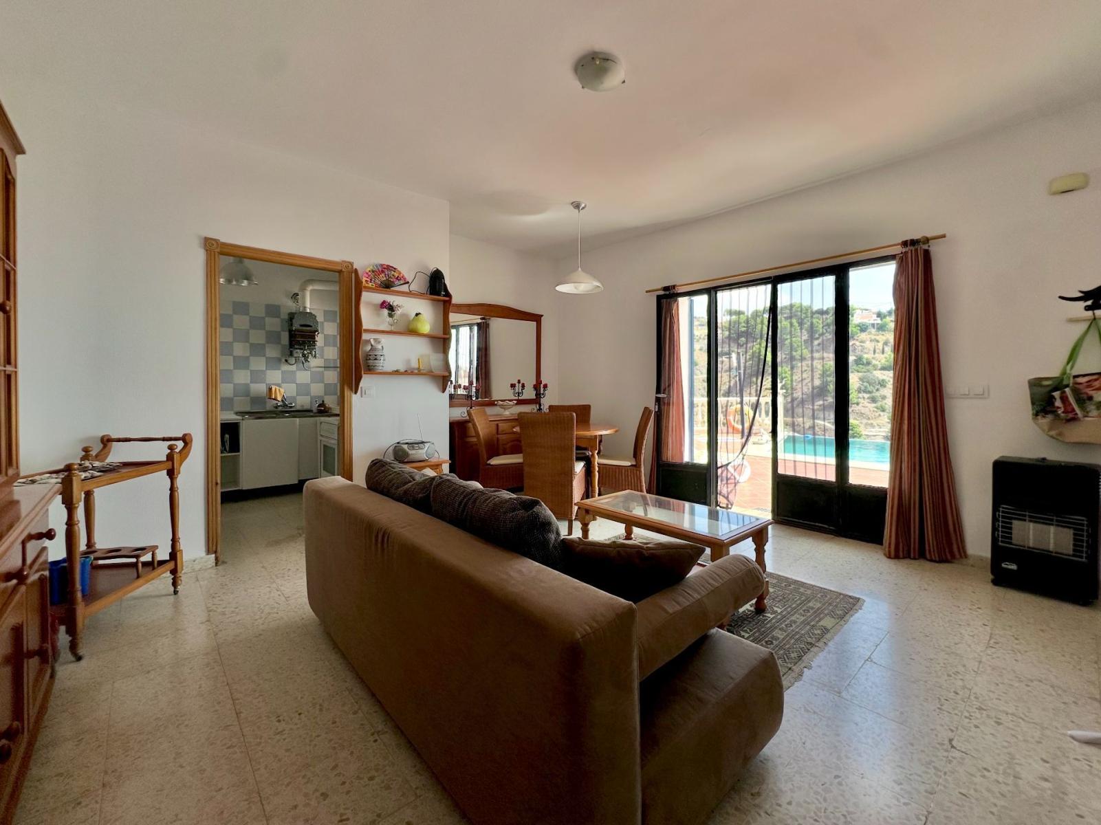 Chalet for Sale in Almuñécar