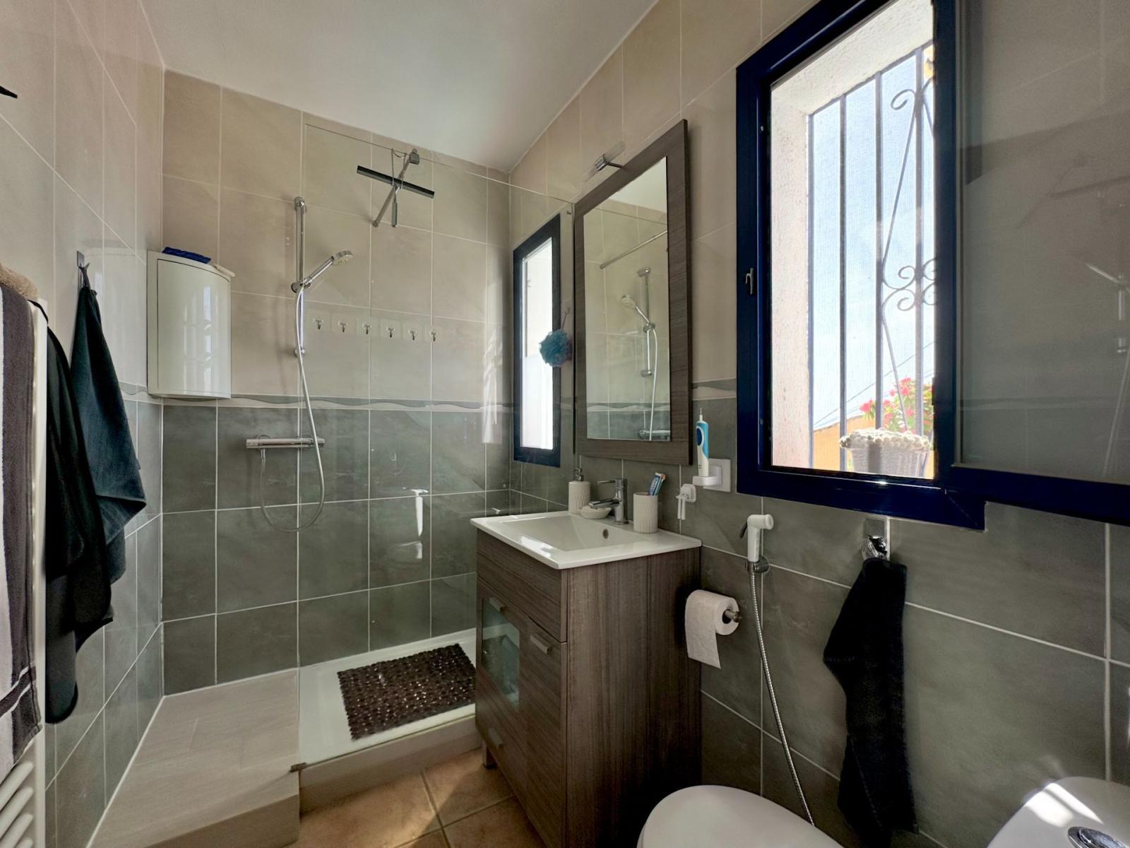 Chalet for Sale in Almuñécar