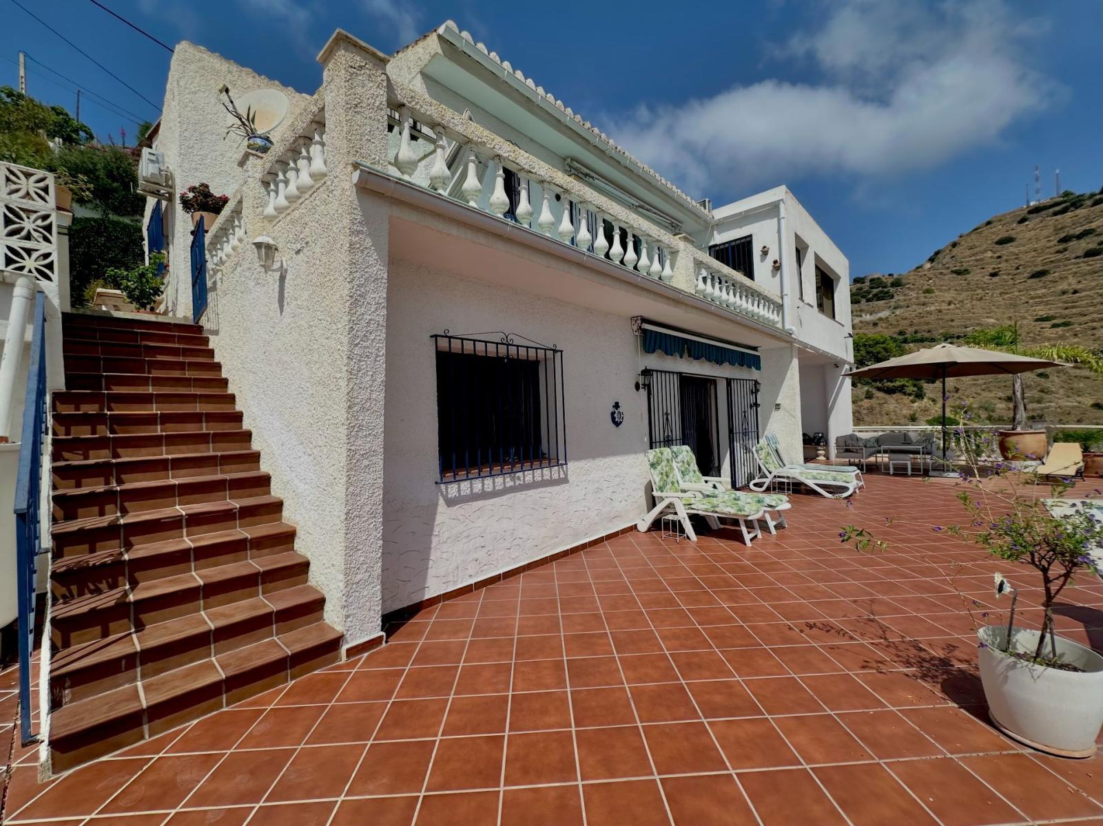 Chalet for Sale in Almuñécar