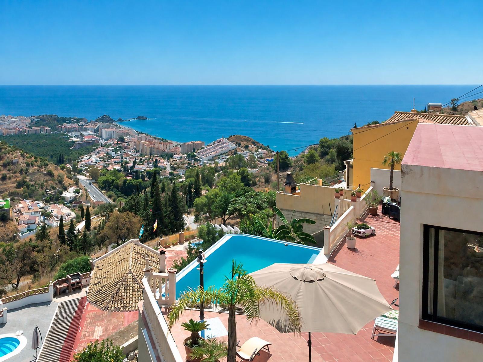 Chalet for Sale in Almuñécar