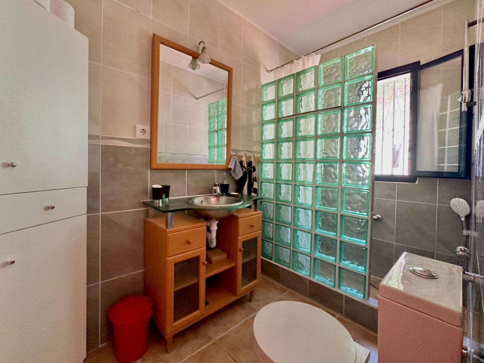 Chalet for Sale in Almuñécar