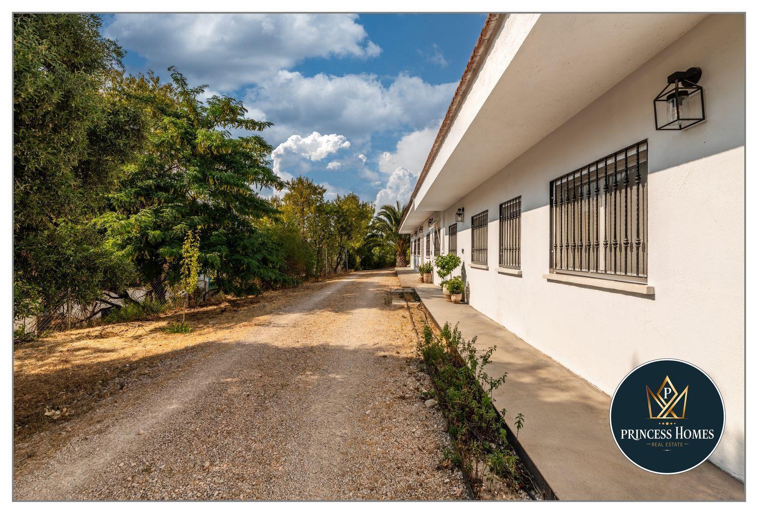Finca en Venta en Paracuellos de Jarama