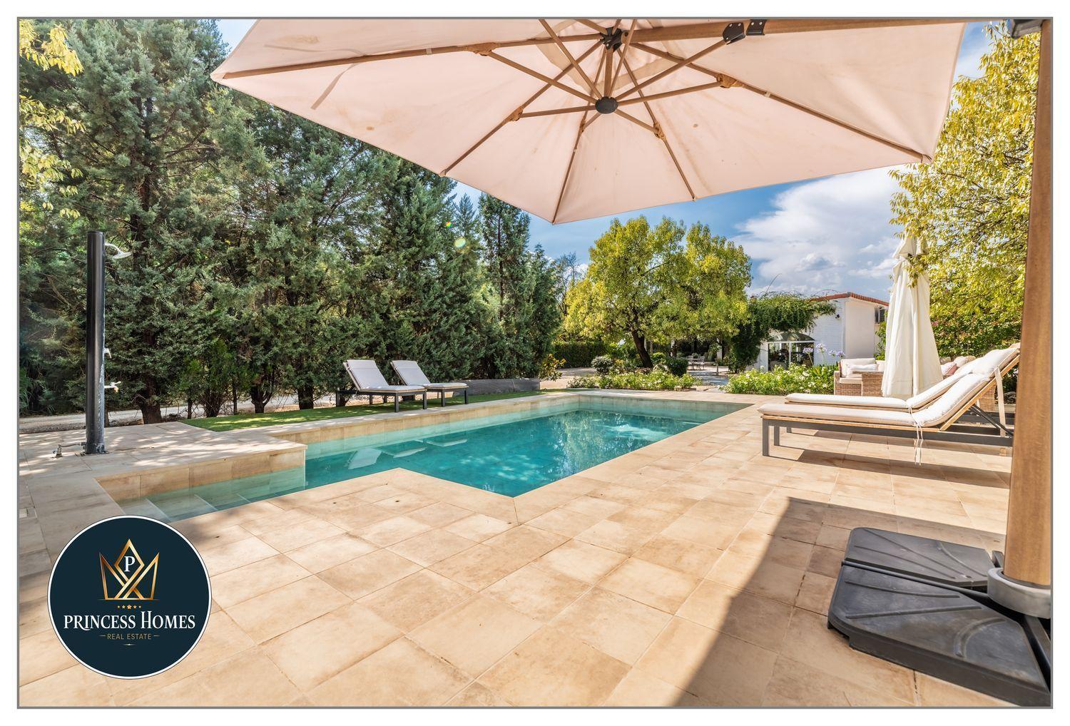 Finca en Venta en Paracuellos de Jarama
