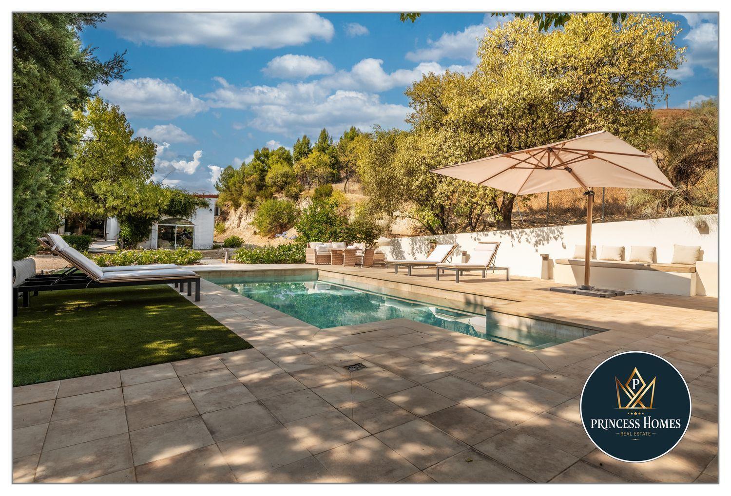 Finca en Venta en Paracuellos de Jarama