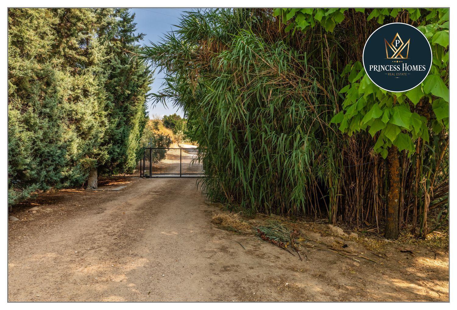 Finca en Venta en Paracuellos de Jarama