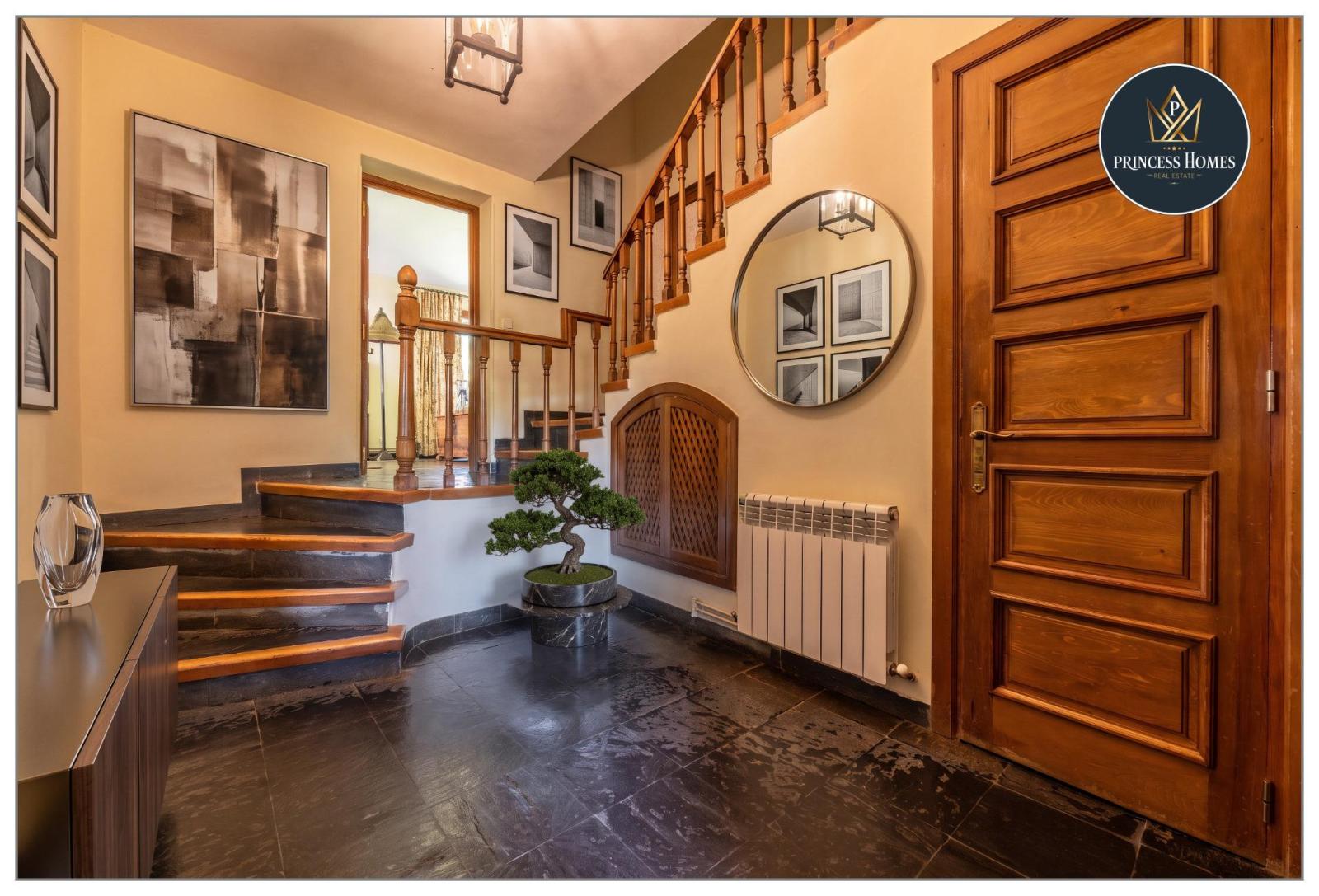 Chalet for Sale in El Espinar