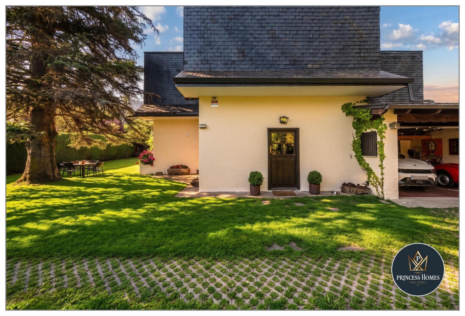 Chalet for Sale in El Espinar