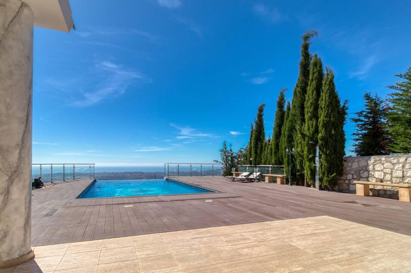 Chalet for Sale in Mijas