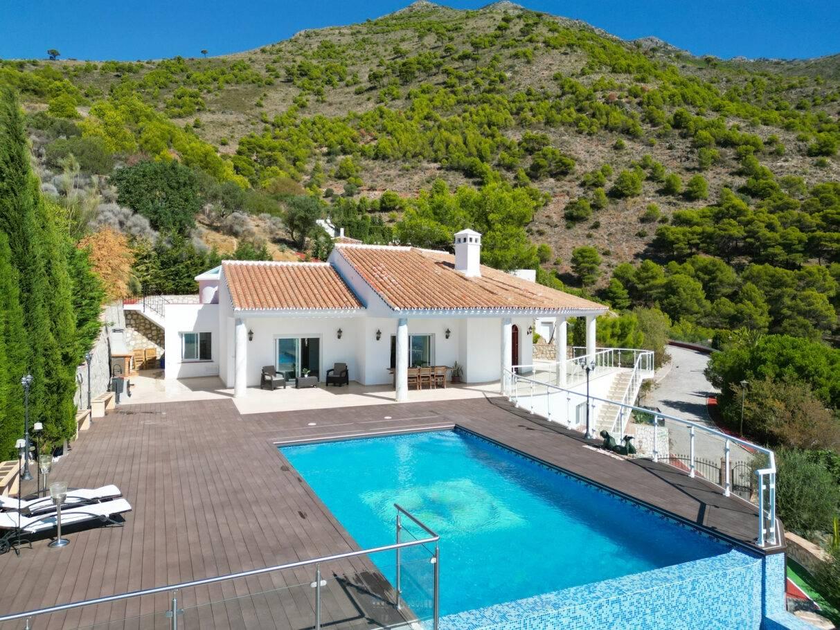 Chalet for Sale in Mijas