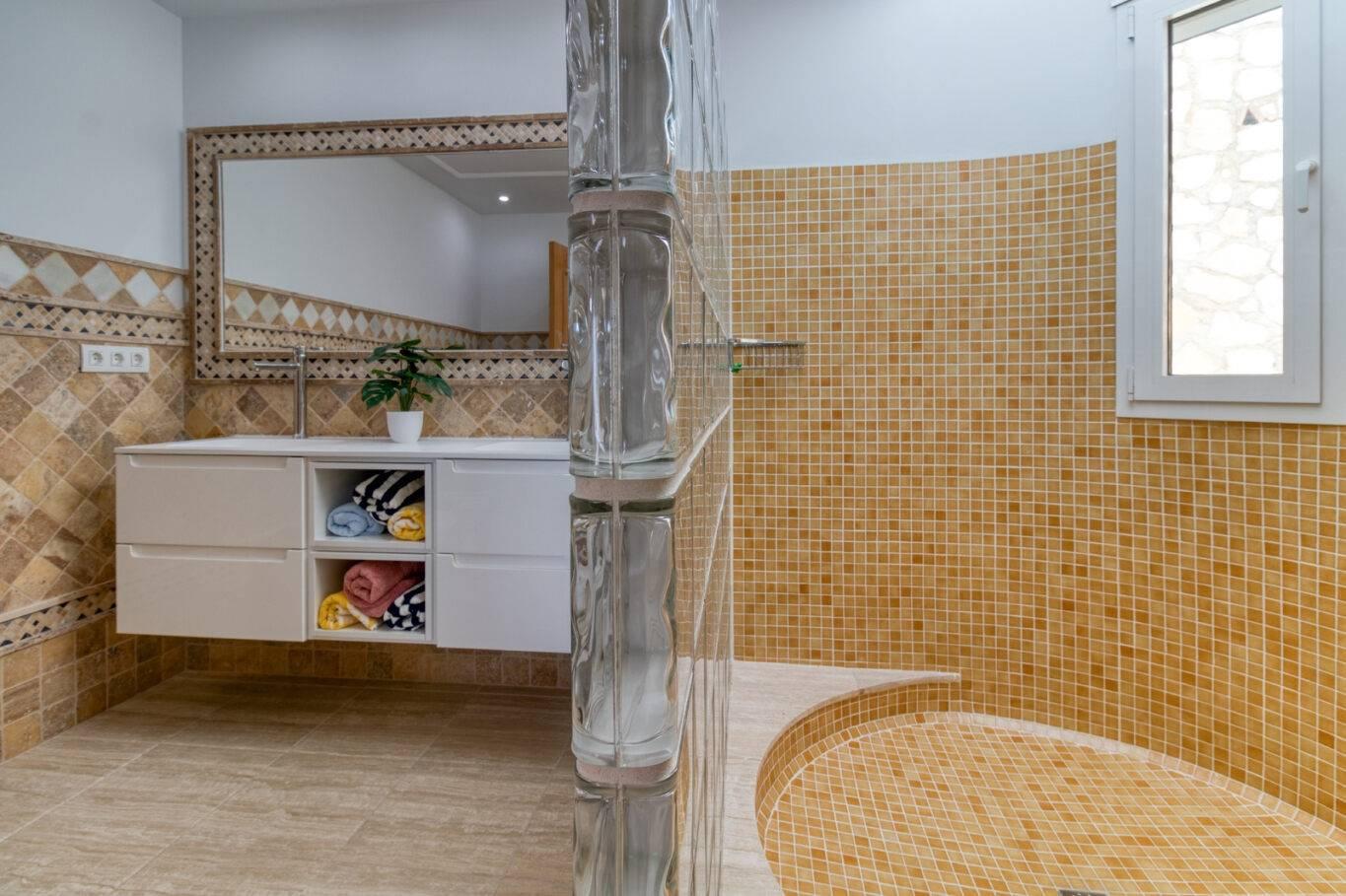 Chalet for Sale in Mijas