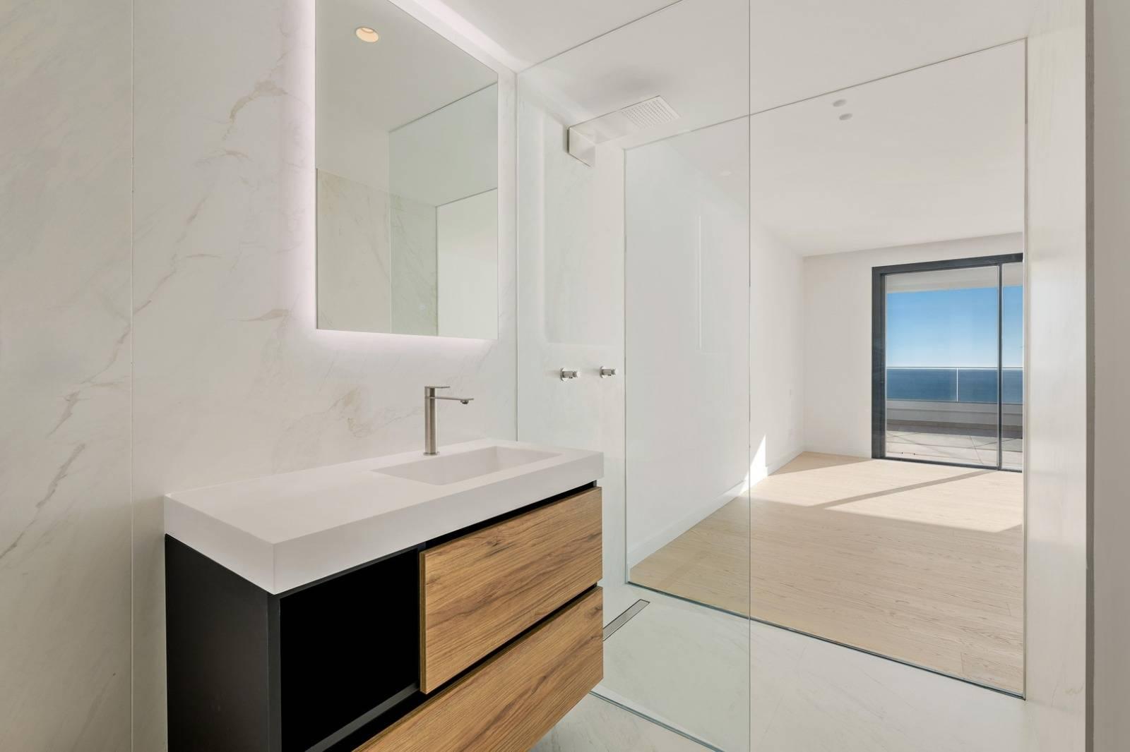 Flat for Sale in Benalmádena