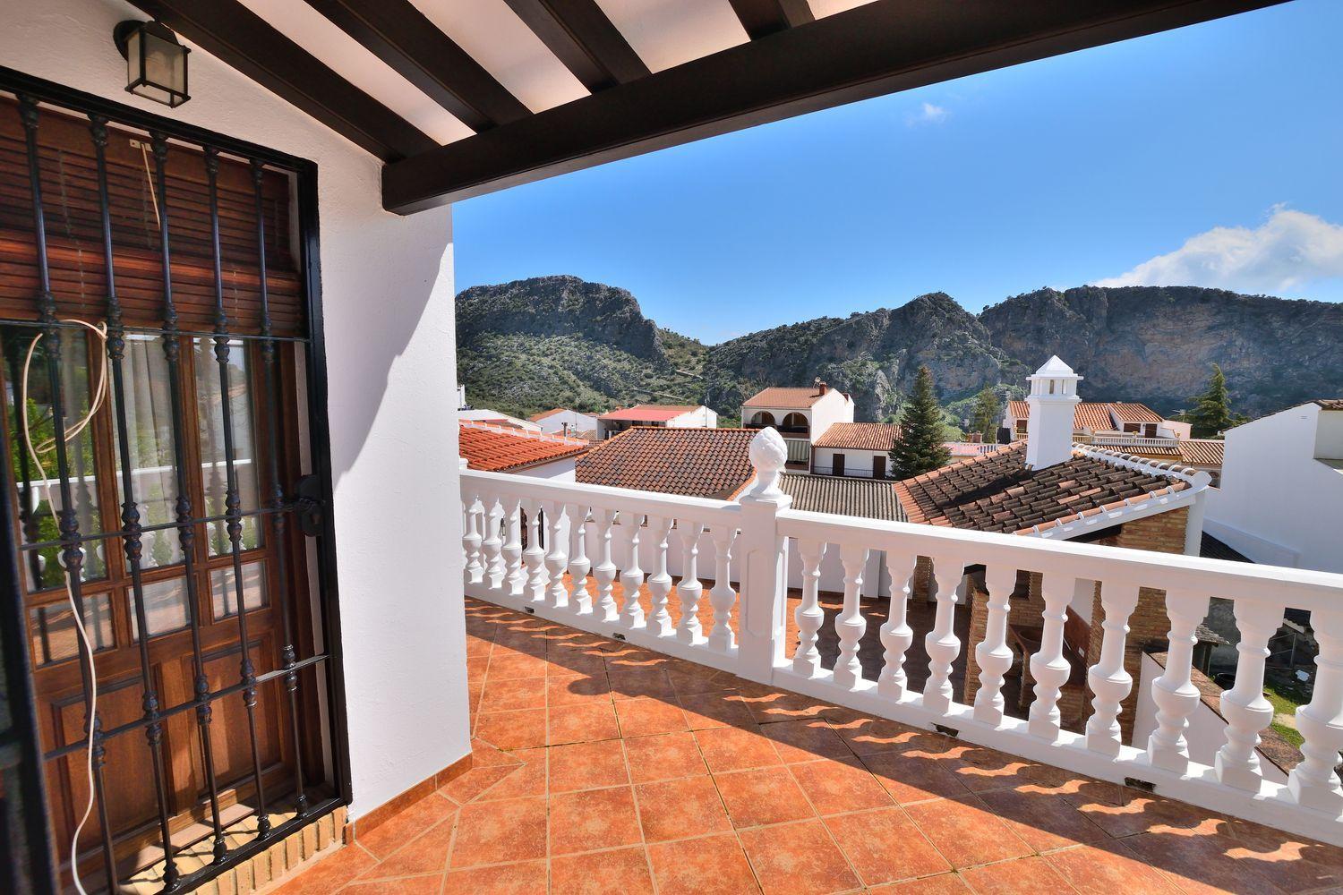 House for Sale in Montejaque