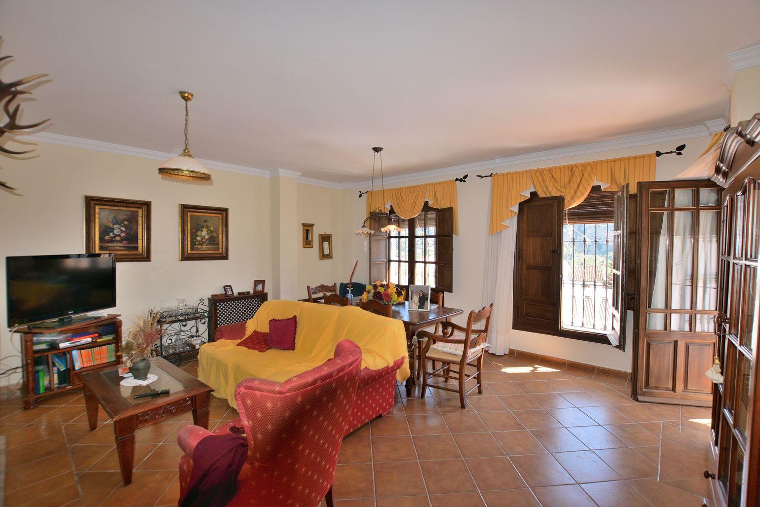 House for Sale in Montejaque
