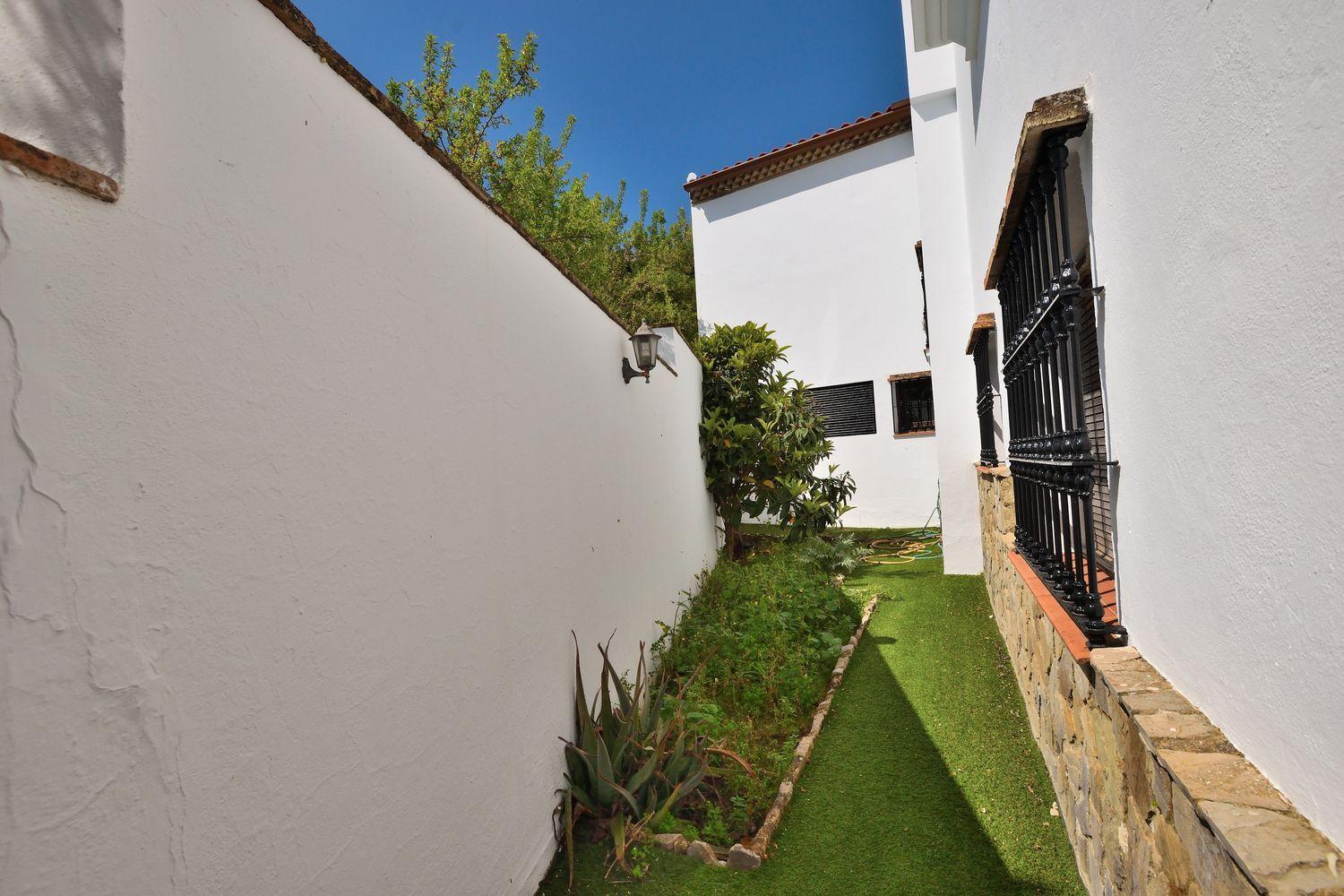 House for Sale in Montejaque