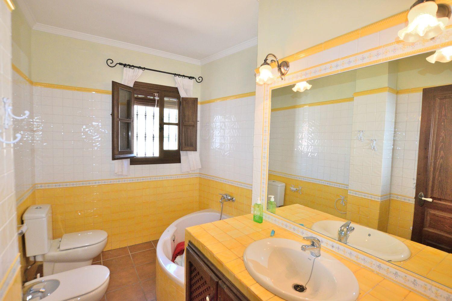 House for Sale in Montejaque