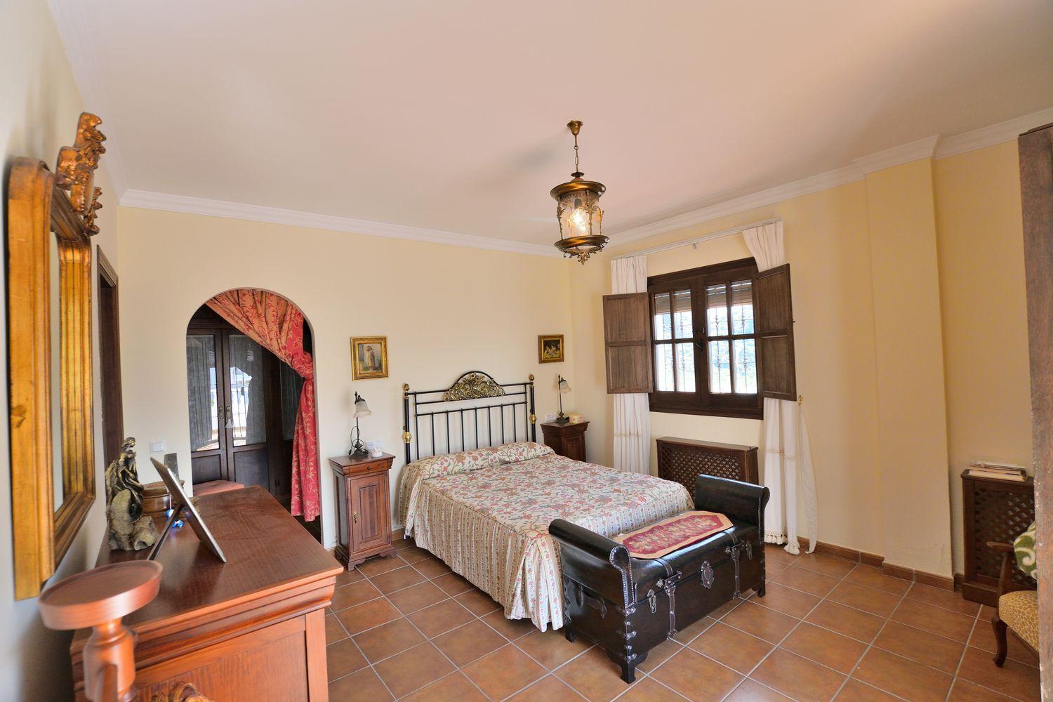 House for Sale in Montejaque
