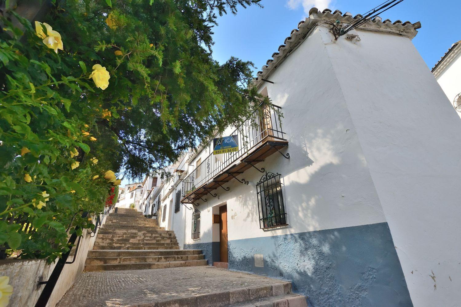 Semi-detached House for Sale in Ronda