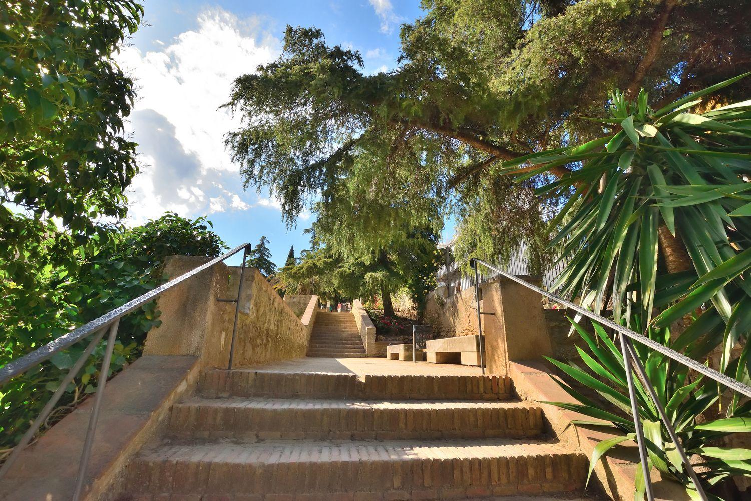 Semi-detached House for Sale in Ronda