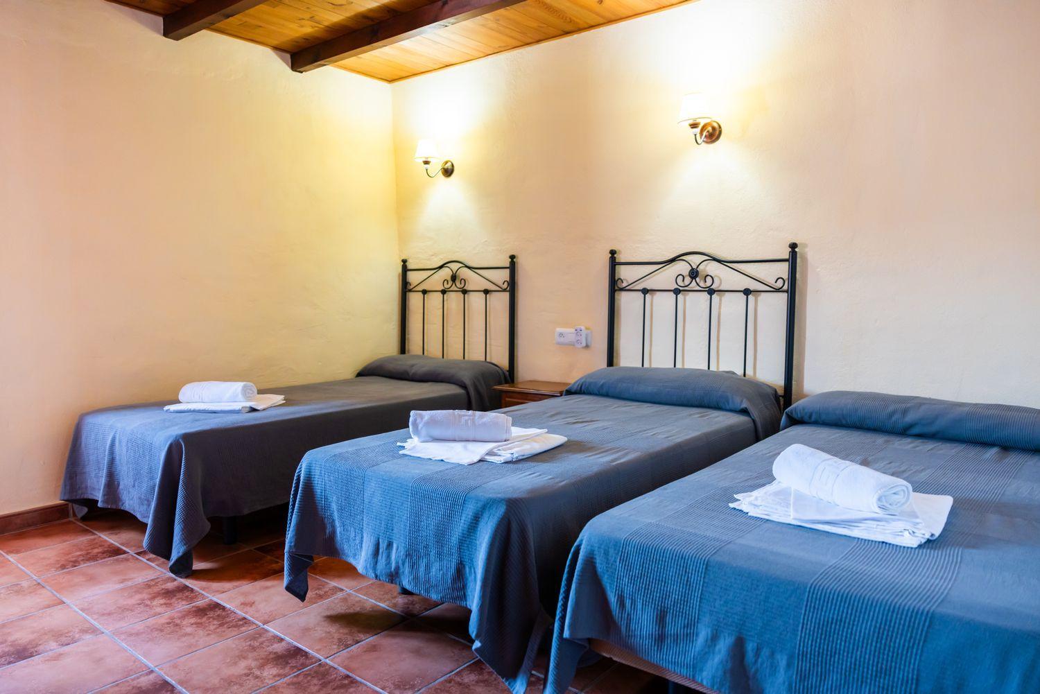 Building for Sale in Montejaque