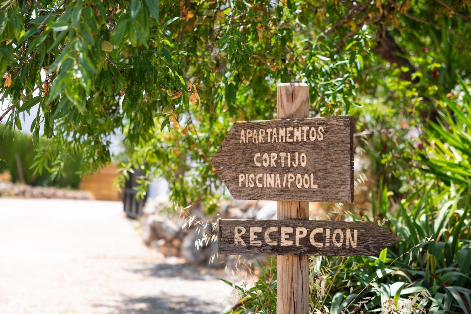 Building for Sale in Montejaque